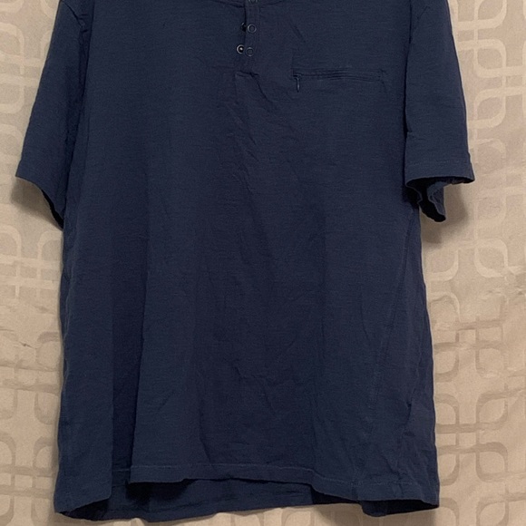 Men’s 3 Button T-Shirt - Picture 2 of 2